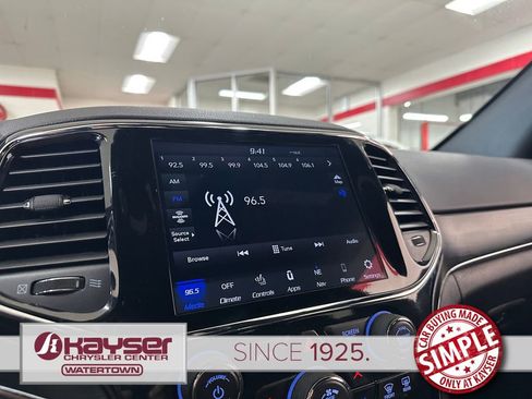 Certified 2022 Jeep Grand Cherokee Limited AWD/4WD image 21