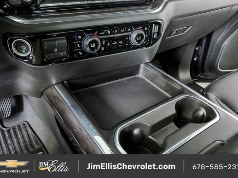 Certified 2024 Chevrolet Silverado 2500 LTZ w/ LTZ Convenience Package AWD/4WD image 18