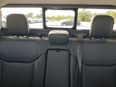 Used 2025 Ford Maverick Lobo image 13