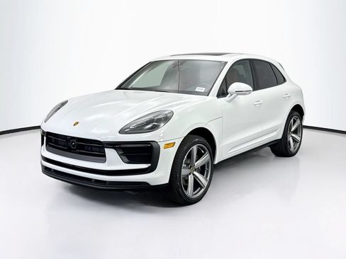 Used 2026 Porsche Macan AWD/4WD image 1