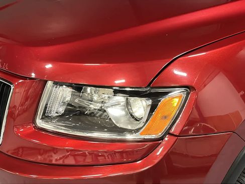 Used 2014 Jeep Grand Cherokee Limited AWD/4WD image 7