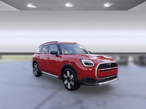 Used 2025 MINI Cooper Countryman S w/ Comfort Package Max image 6