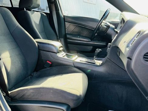 Used 2014 Dodge Charger R/T w/ Wheels & Tunes Group image 8