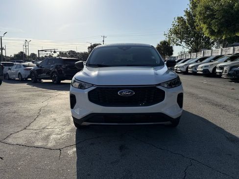 Used 2026 Ford Escape Active w/ Tech Pack #1 FWD image 3