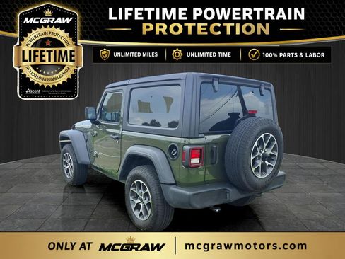 Used 2024 Jeep Wrangler Sport AWD/4WD image 7