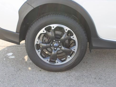 Used 2023 Subaru Crosstrek 2.0i Premium image 32