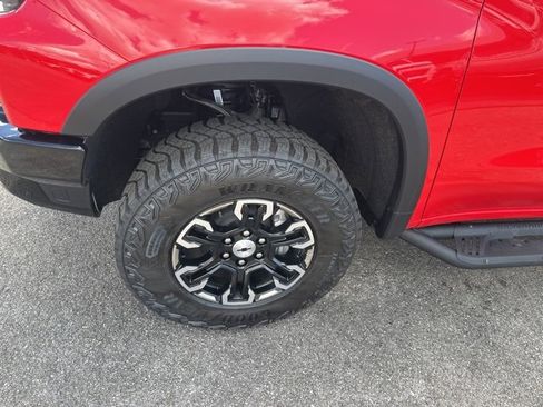 New 2025 Chevrolet Silverado 1500 ZR2 image 10