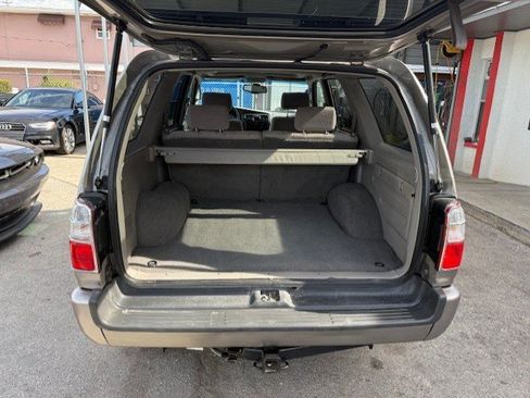 Used 2002 Toyota 4Runner SR5 image 16