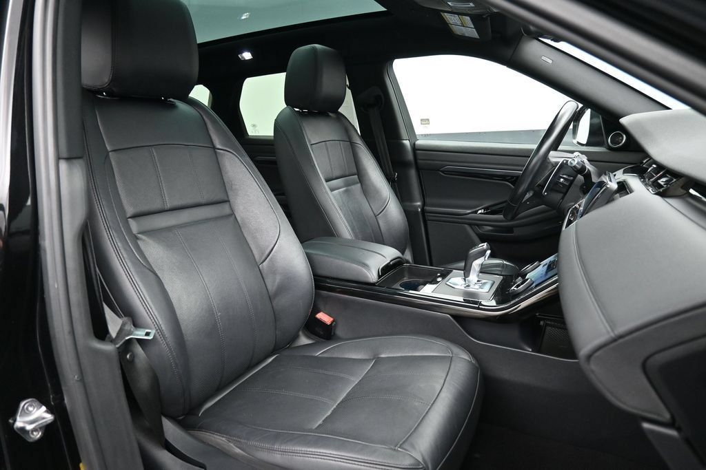 Used 2022 Land Rover Range Rover Evoque R-Dynamic S AWD/4WD image 27