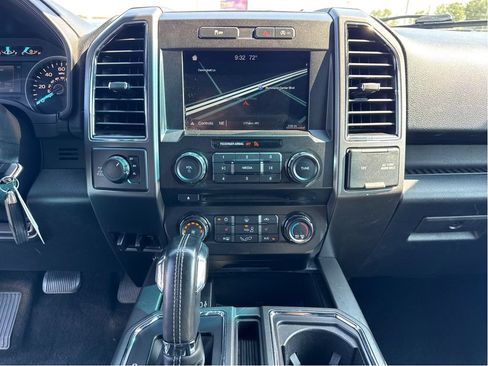 Used 2018 Ford F150 XLT w/ Equipment Group 302A Luxury AWD/4WD image 18