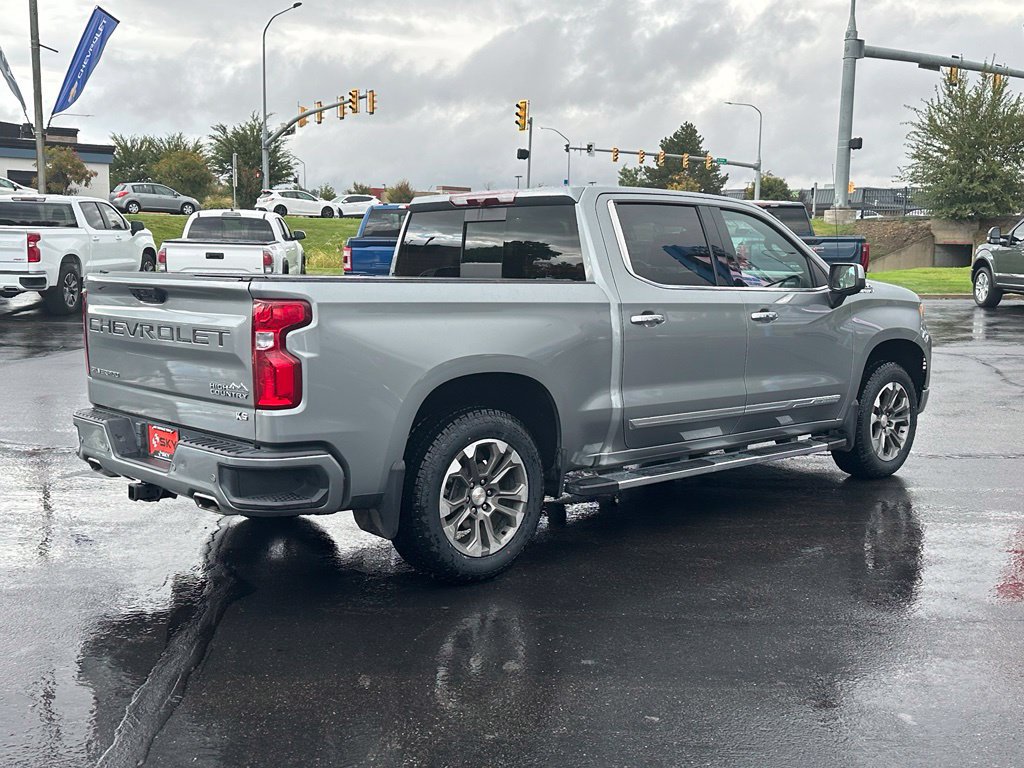 Certified 2023 Chevrolet Silverado 1500 High Country w/ Max Trailering Package AWD/4WD image 12
