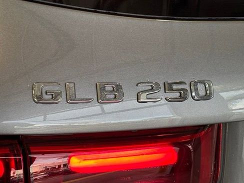 Certified 2026 Mercedes-Benz GLB 250 4MATIC image 9