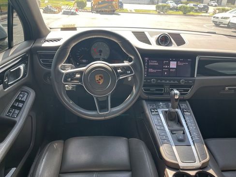 Used 2021 Porsche Macan S AWD/4WD image 4
