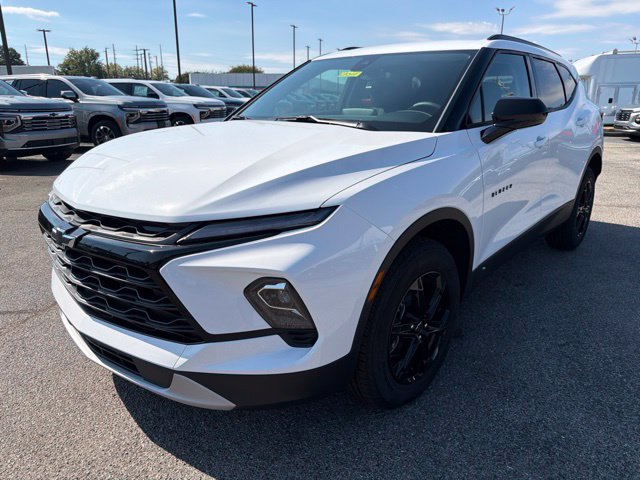 New 2026 Chevrolet Blazer LT w/ Convenience Package FWD image 7