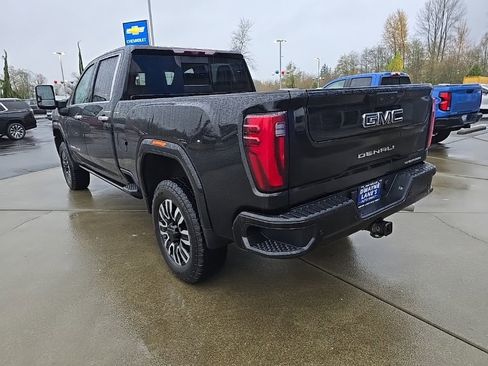 Used 2024 GMC Sierra 3500 Denali Ultimate image 3