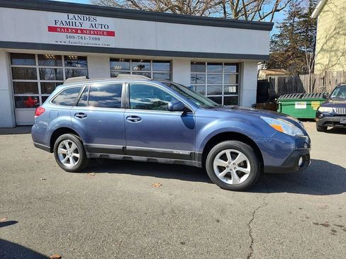 Used 2013 Subaru Outback 2.5i Limited image 18