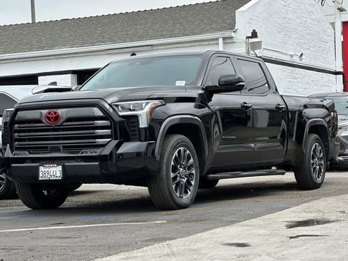 Used 2022 Toyota Tundra Limited image 8