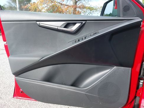 New 2026 Kia Niro LX image 22