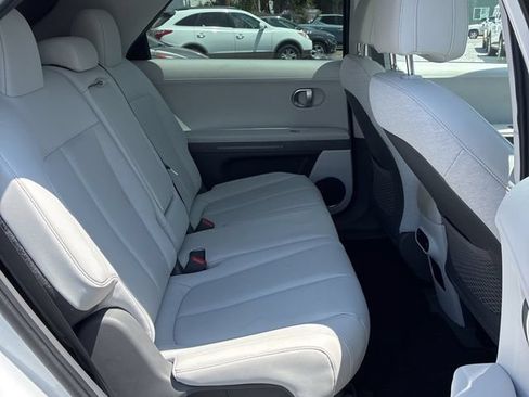 Used 2023 Hyundai Ioniq 5 SEL w/ Cargo Package AWD/4WD image 7