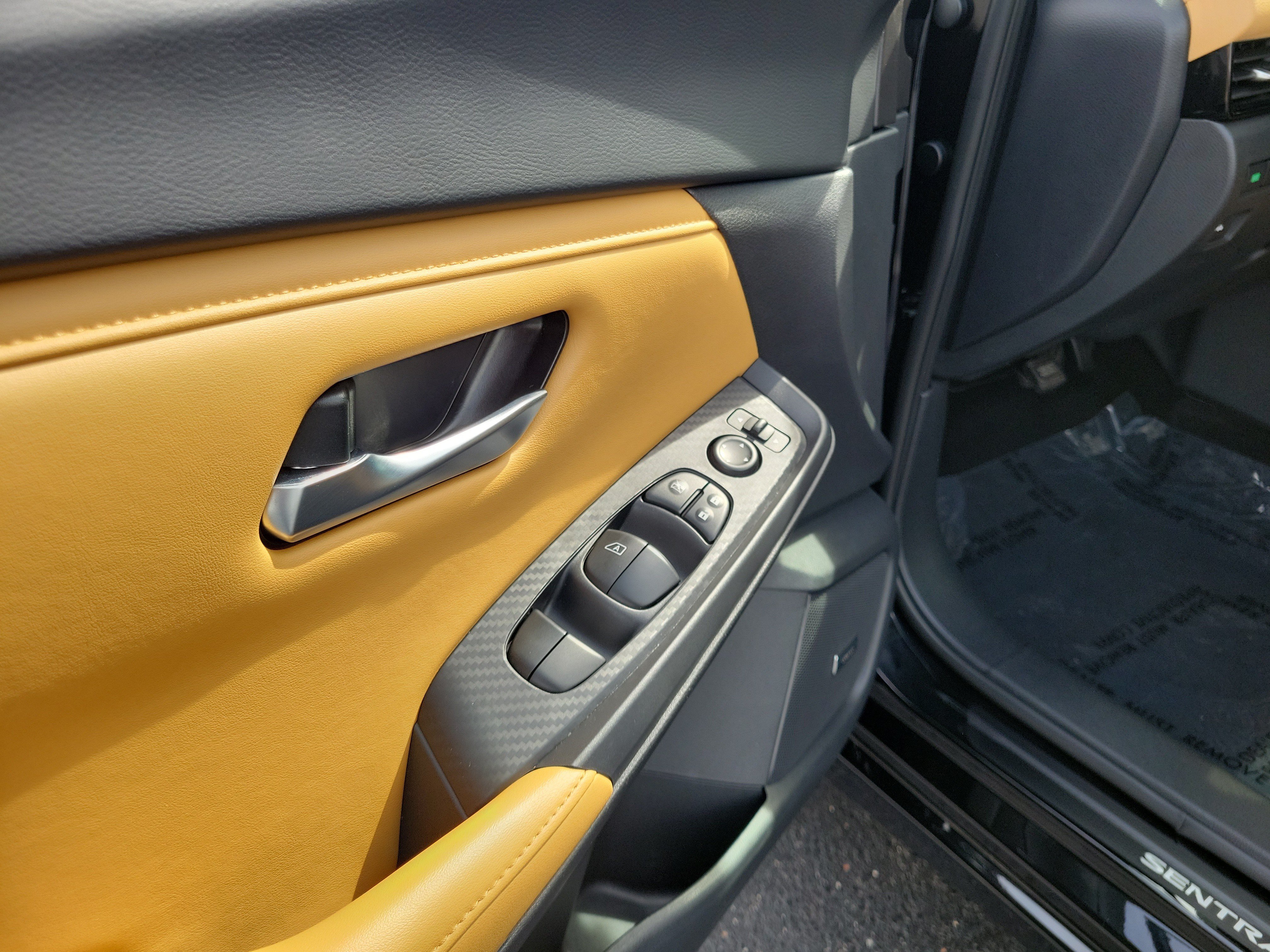 Certified 2024 Nissan Sentra SV w/ SV Premium Package FWD image 18