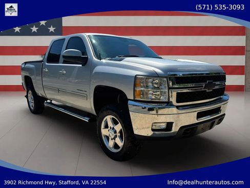 Used 2014 Chevrolet Silverado 2500 LTZ w/ LTZ Plus Package AWD/4WD image 4