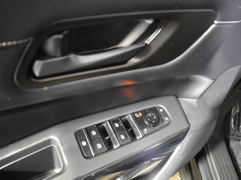 Certified 2023 Nissan Pathfinder SV AWD/4WD image 8