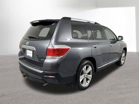 Used 2013 Toyota Highlander Limited image 35