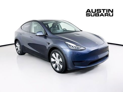 Used 2023 Tesla Model Y Long Range image 1