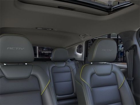 New 2026 Chevrolet Trax ACTIV w/ Sunroof Package FWD image 24