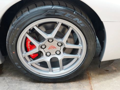 Used 2001 Chevrolet Corvette Z06 w/ Memory Pkg RWD image 55