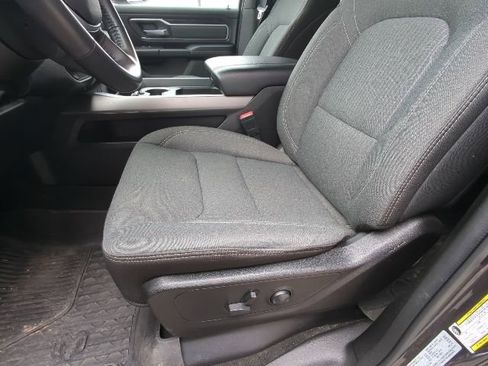 Used 2023 RAM 1500 Big Horn image 31