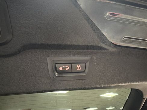 Used 2015 BMW X5 M AWD/4WD image 22