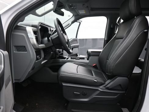 New 2026 Ford F250 XLT w/ XLT Premium Package image 10