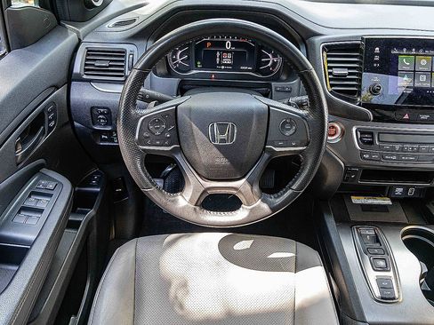 Used 2022 Honda Passport EX-L image 16