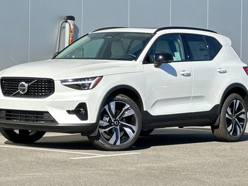 New 2026 Volvo XC40 B5 Ultra w/ Climate Package image 1