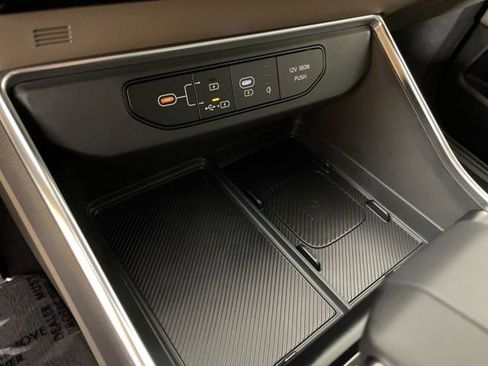 New 2026 Kia Carnival EX image 32