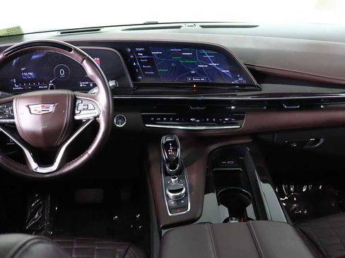 Used 2024 Cadillac Escalade Sport Platinum w/ LPO, ONYX Package image 26