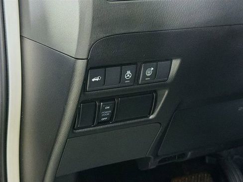 Used 2024 INFINITI QX80 Luxe image 10