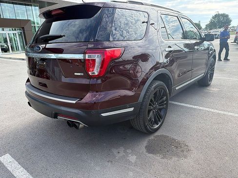 Used 2018 Ford Explorer Platinum AWD/4WD image 5