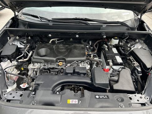 Used 2022 Toyota RAV4 XLE w/ Convenience Package image 35