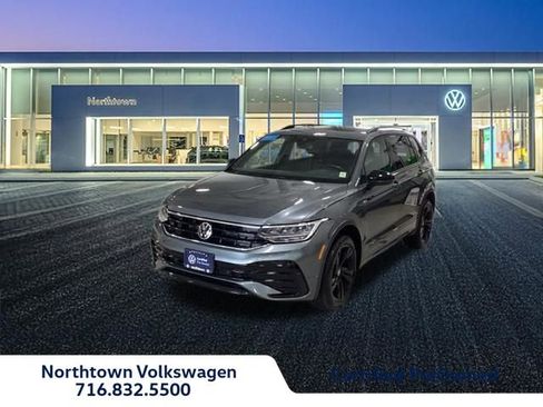 Certified 2023 Volkswagen Tiguan SE R-Line FWD image 1