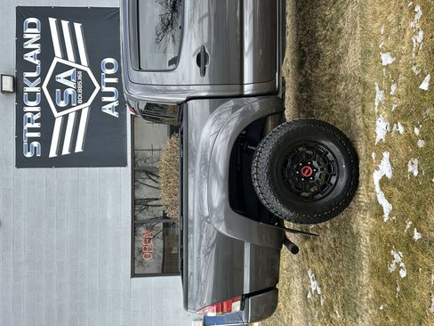 Used 2013 Toyota Tacoma 4x4 Double Cab w/ SR5 Pkg image 6