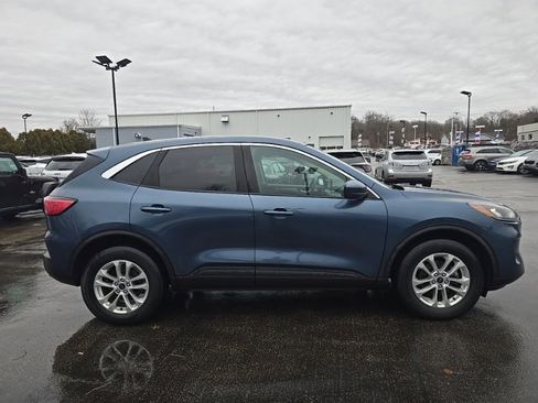 Used 2020 Ford Escape SE image 8