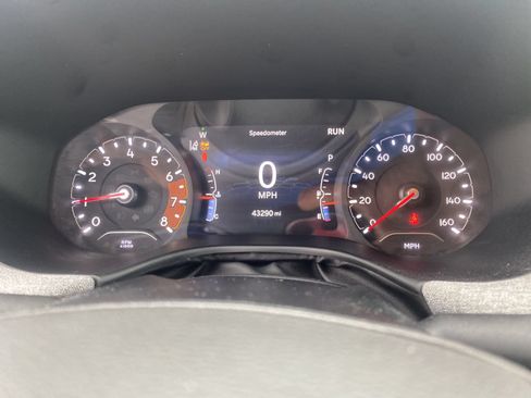 Used 2023 Jeep Compass Latitude AWD/4WD image 19