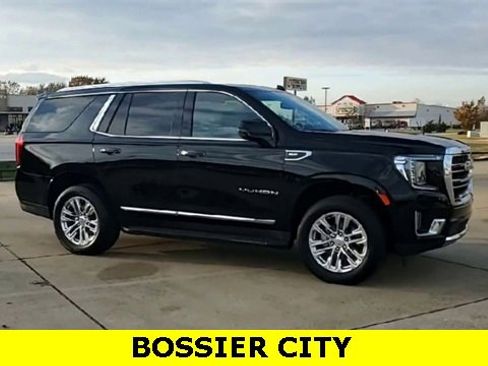 Used 2022 GMC Yukon SLT w/ SLT Luxury Package image 2