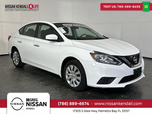 Used 2017 Nissan Sentra S image 1