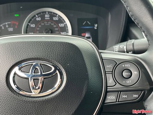 Certified 2020 Toyota Corolla SE w/ SE Premium Package FWD image 24