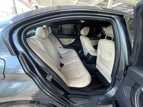 Used 2018 BMW 330i Sedan RWD image 12