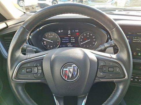 Used 2023 Buick Envision Essence image 18