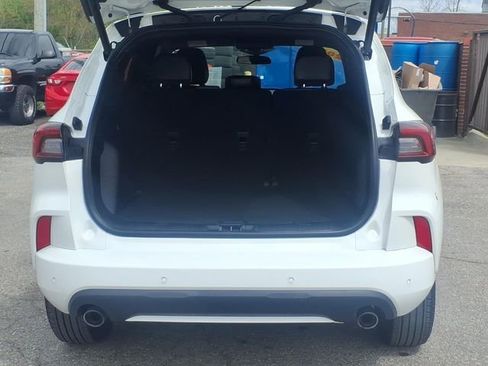 Certified 2024 Ford Escape ST-Line w/ Tech Pack #1 AWD/4WD image 10